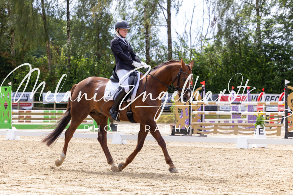7I8A4574 | melanie-engelhardt-photography - Realisiert mit Pictrs.com