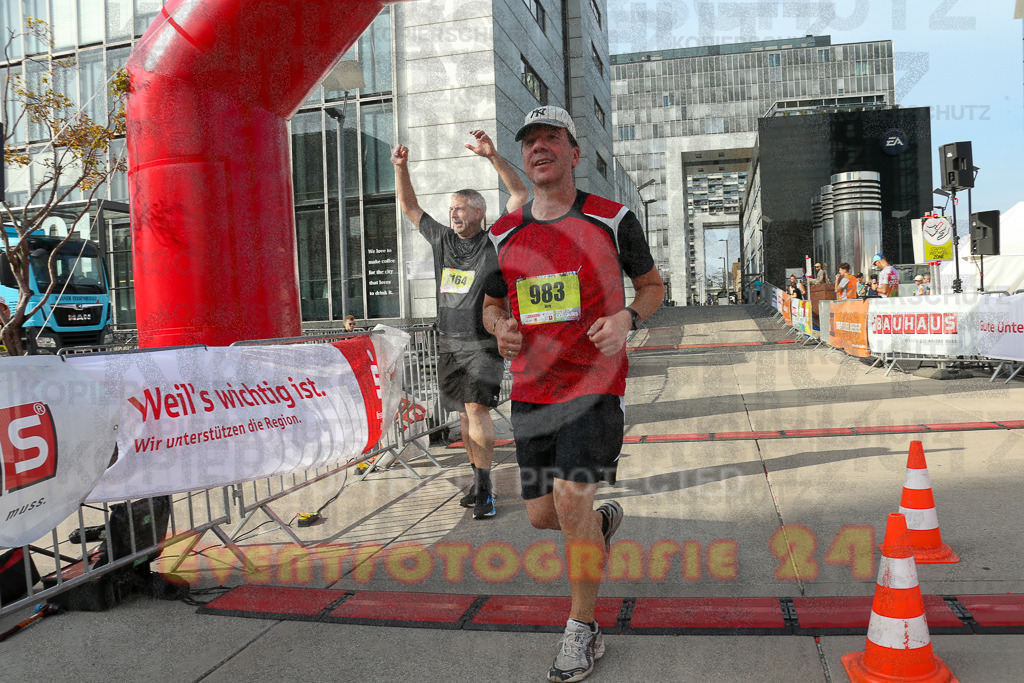 250920_1554_EX1_0804 | Sportfotografie im Rhein-Sieg Kreis, Köln, Bonn, NRW, Rheinland Pfalz, Hessen, etc. Unser Tätigkeitsfeld umfasst den Laufsport vom Volkslauf über den Marathon, Duathlon, Triathon bis zum Ultralauf wie Kölnpfad Ultra oder Schindertrail.