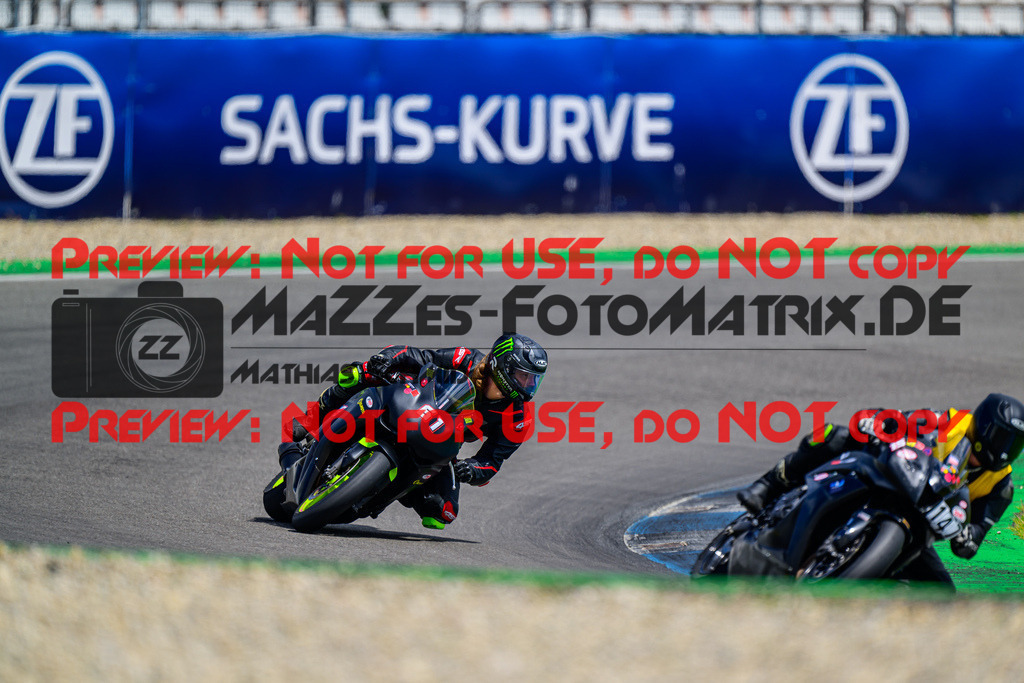 MaZZes_FotoMatrix_240615_6007705_1647 | ROT