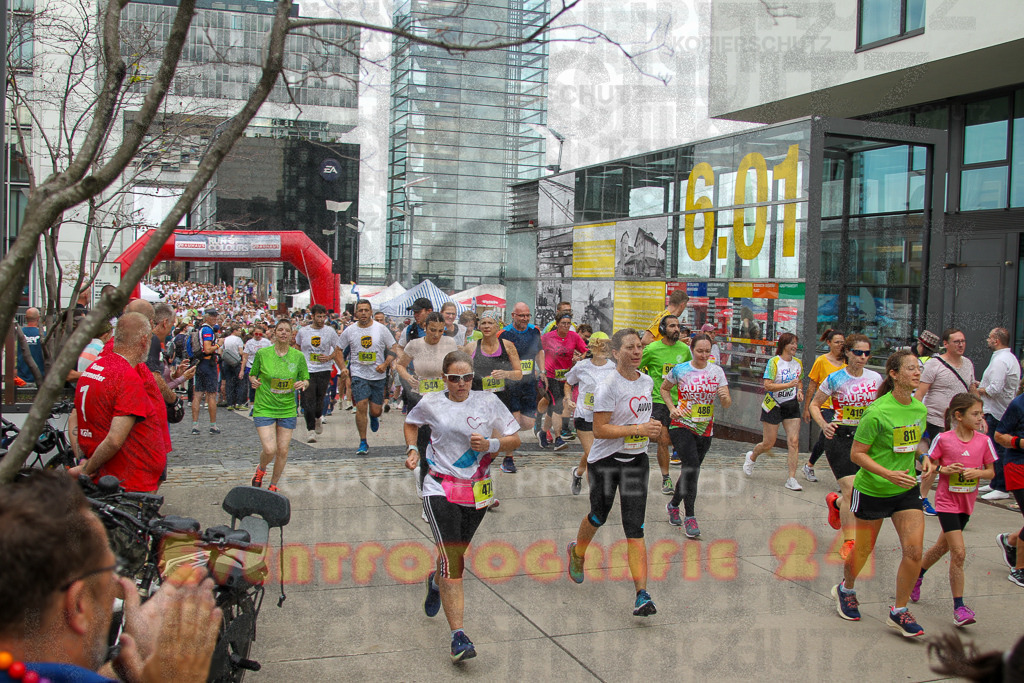 250920_1301_EV4_5048 | Sportfotografie im Rhein-Sieg Kreis, Köln, Bonn, NRW, Rheinland Pfalz, Hessen, etc. Unser Tätigkeitsfeld umfasst den Laufsport vom Volkslauf über den Marathon, Duathlon, Triathon bis zum Ultralauf wie Kölnpfad Ultra oder Schindertrail.