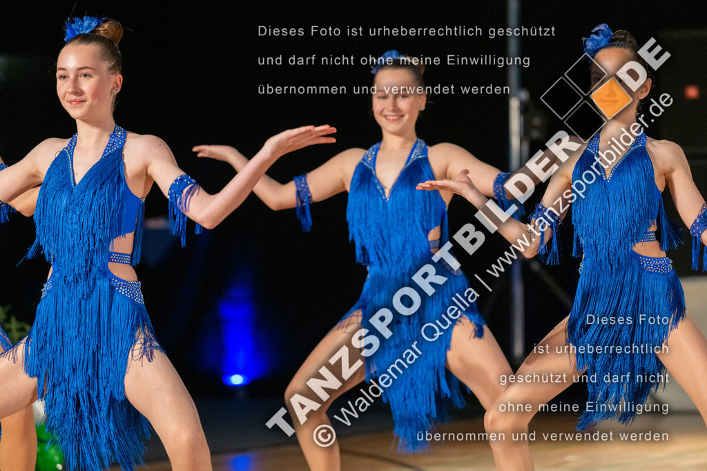 20250504-01237 | Hier finden Sie Tanz Bilder vom Latein und Standard Formationen tanzen. Sportbilder vom Tanzsport. Schöne Fotos und von Weltmeisterschaft, Europameisterschaft, Bundesliga, Regionalliga, Oberliga und Landesliga sowie von GOC Stuttgart, DanceComp, WM Bremen