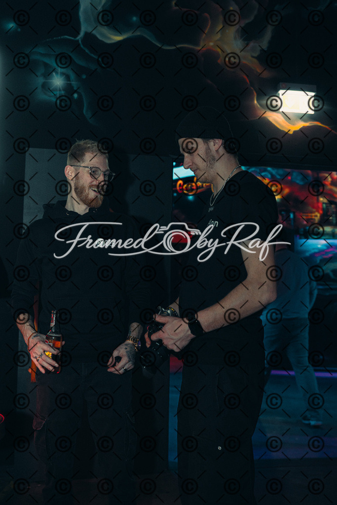Try_a_little_harder_17.04.2026-6 | Professioneller Online-Store für hochwertige Fotografie: Entdecke einzigartige Bilder aus Street, Events und Lifestyle. Sichere dir exklusive Prints und digitale Downloads in bester Qualität für dein Zuhause oder Projekte. - Realisiert mit Pictrs.com