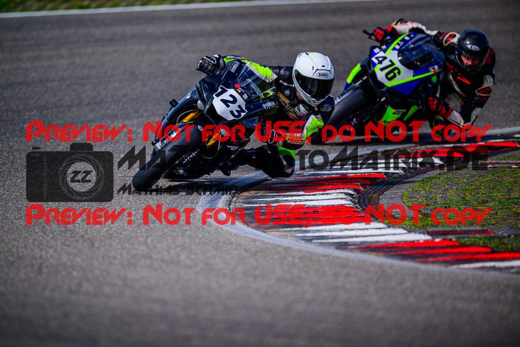 MaZZes_FotoMatrix_240911_6007705_5777 | WEISS