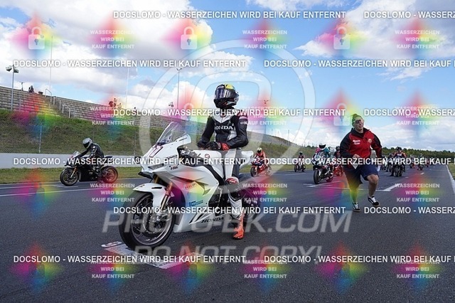 2025_08_30_PBK_21676 | Sportfotografie; SlowMotion; Video; Rennstrecke; Hafeneger; RSE; Speer; Trackday; Motorsportarena; Hockenheimring; Brno; Most; Barcelona; Valencia, Benny; Kaetzmer;