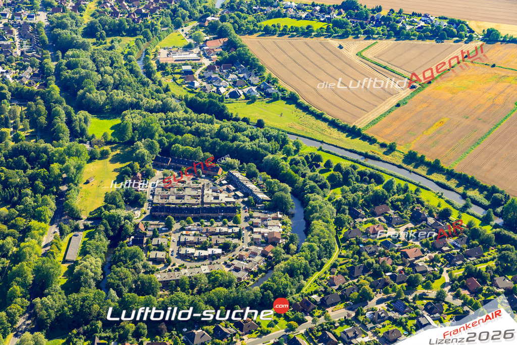 Aktuelles Luftbild von Aldenburg Wilhelmshaven - Die Luftaufnahme wurde 2022 mittels UL-Flugzeug erstellt ( keine Drohne ) - hochauflösende Kamera-Systeme von  Canon -Beste Qualität - Für grossformatige Ausdrucke geeignet. Die Geschenkidee !