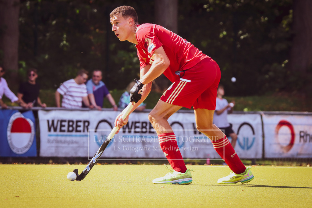 HERREN BUNDESLIGA Rot-Wei_ K_ln - Crefelder HTC 07.09.24 K_ln-185 | lanaschraderfotografie - Realisiert mit Pictrs.com