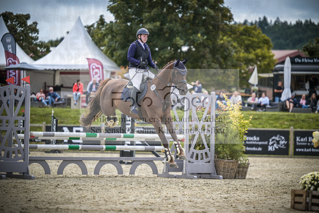 DOS_0590 | Entdecke hochwertige Reitturnierfotos von Foto Oger. Professionell, emotional und authentisch – jetzt Lieblingsmomente im Shop bestellen.Deutschlandweite Turnierfotografie. - Realisiert mit Pictrs.com