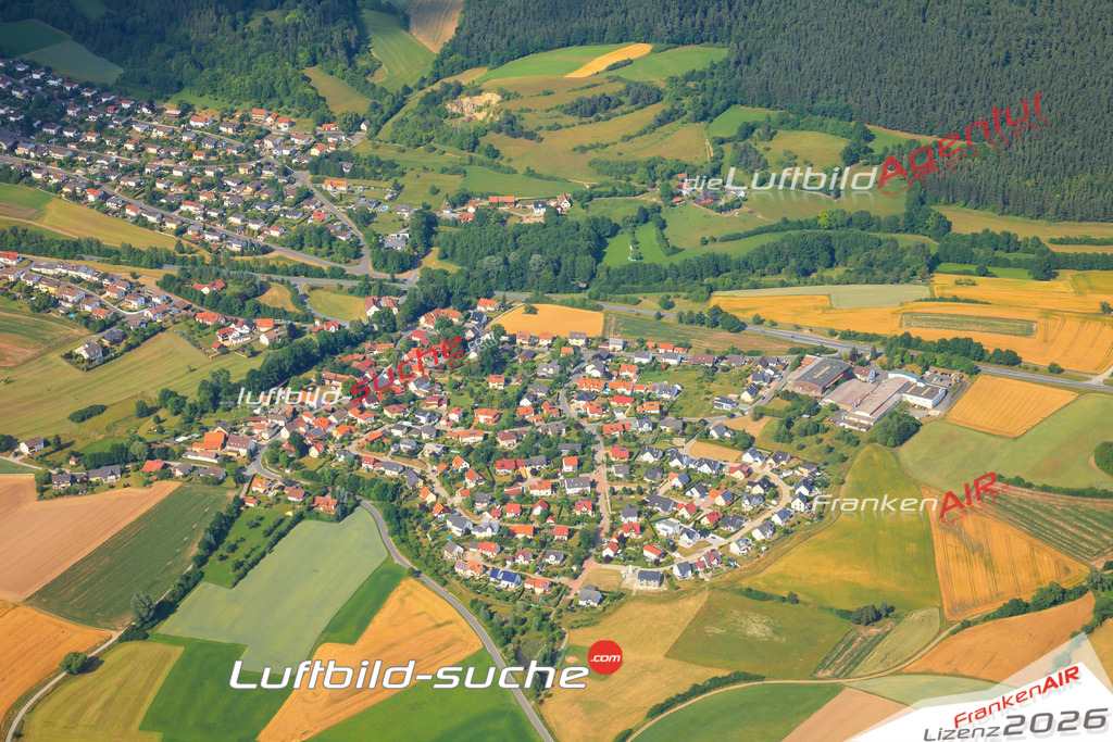 Die Luftaufnahme Forstlahm - Kulmbach wurde vom UL-Flugzeug (keine Drohne) aus fotografiert.Hohe Druck- Auflösung-die Geschenkidee!