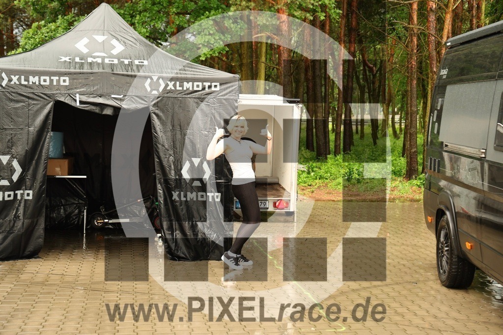 social-20240604_33459 | Schöne Erinnerungen an spannende Momente - das festzuhalten ist unser Job. PIXELrace.de ist seit 2003 auf den Rennstrecken Europas unterwegs um die Action draußen beim Fahren und die wunderbare Stimmung imm Fahrerlager für euch einzufangen.
