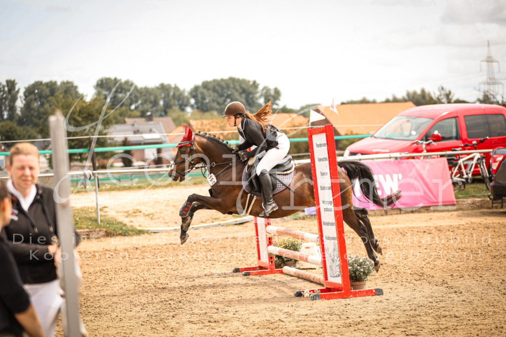 06.SoSpWB00099 | Leoni Ertmer Photography - Realisiert mit Pictrs.com