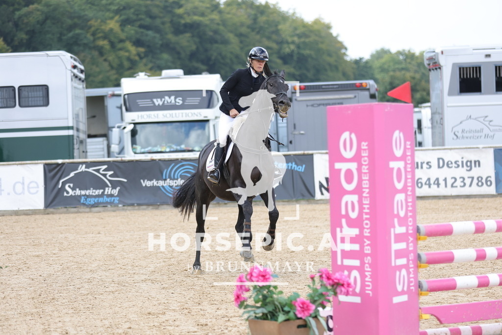 0P6A2231 | Willkommen bei Brunnmayr - Design & Fotografie – Ihrem Spezialisten für Reitturniere und Pferdeveranstaltungen in Oberösterreich, Salzburg und Bayern! Seit über 17 Jahren sind wir leidenschaftlich dabei.
