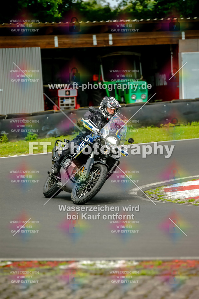 VBK-4390 | Hier findet Ihr Bilder von Touristenfahrten auf der Nürburgring Nordschleife oder von anderen Veranstaltungen die ich besucht habe. Viel Spass beim Durch Schauen 