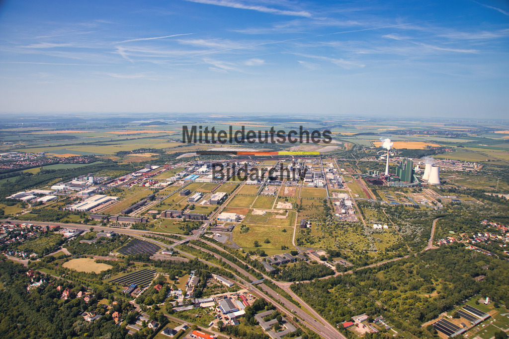 68_Schkopau_IMG_Bitterfeld_6690 | Die schönsten Luftbilder von Sachen-Anhalt & Mitteldeutschland als Bilddatenbank zur kommerziellen Nutzung. Nutzen Sie unsere Erfahrung seit 2005 in der Luftbildfotografie. - Realisiert mit Pictrs.com