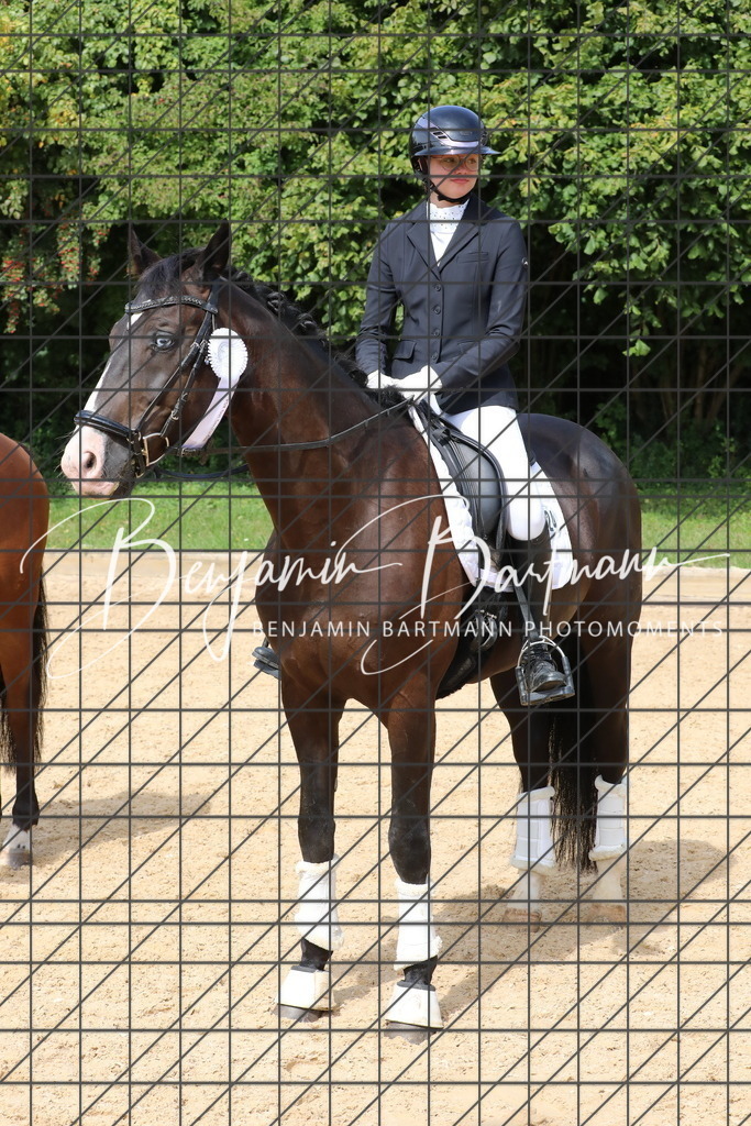 AZ2A2464 | Benjamin Bartmann Photomoments