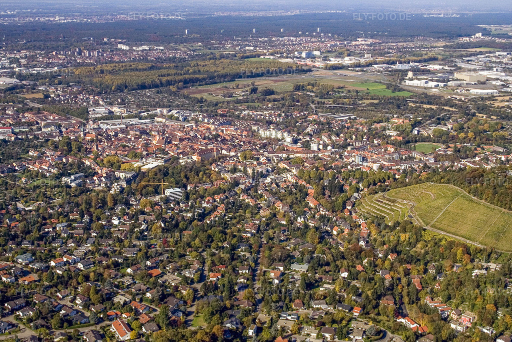 Luftbild: Durlach von Südosten im Ortsteil Durlach in Karlsruhe im Bundesland Baden-Württemberg in Deutschland. Foto: IMG_8601.jpg vom 14.10.2007 durch Werner Riehm/FLY-FOTO.de
