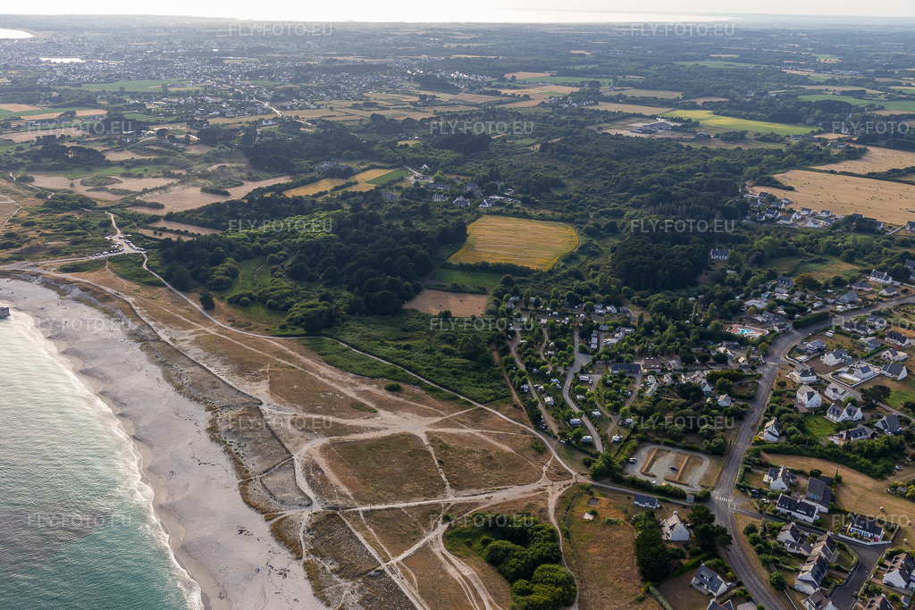 Vue aérienne: Camping Des Dunes, Flower Camping La Grande Plage à Plobannalec-Lesconil dans le département Finistère, France – .Photo: IMG_132480.jpg prise le 17/06/2022 par Werner Riehm/FLY-FOTO.eu – Résolution de l'original: 5472 x 3648 px – Camping des Dunes - Camping 3 étoiles à Lesconil (Finistère Bretagne) – Camping Lesconil | Camping Bretagne à Lesconil en Finistère Sud