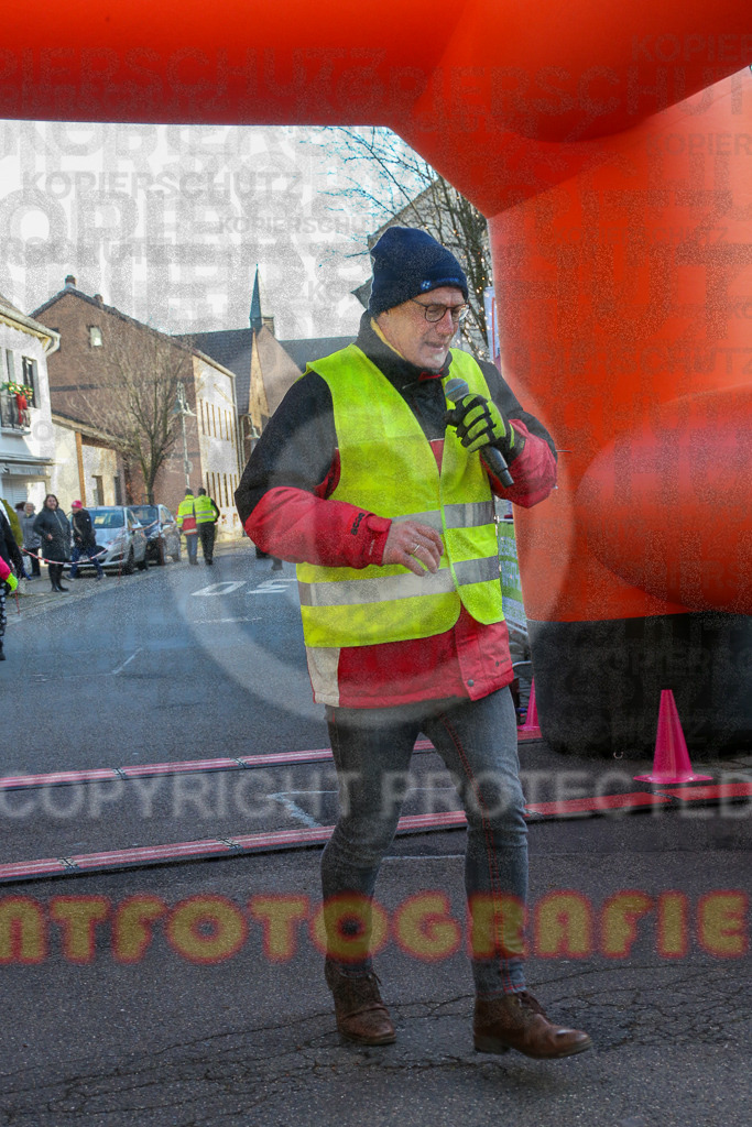 241201_1259_EX1_3512 | Sportfotografie im Rhein-Sieg Kreis, Köln, Bonn, NRW, Rheinland Pfalz, Hessen, etc. Unser Tätigkeitsfeld umfasst den Laufsport vom Volkslauf über den Marathon, Duathlon, Triathon bis zum Ultralauf wie Kölnpfad Ultra oder Schindertrail.