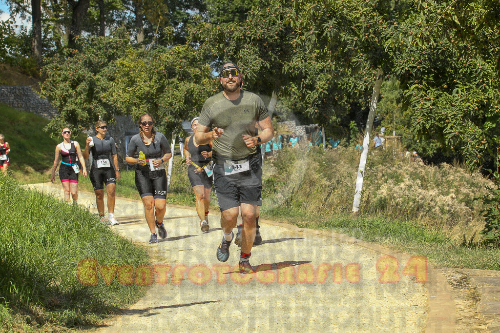 250824_1241_EX1_0212 | Sportfotografie im Rhein-Sieg Kreis, Köln, Bonn, NRW, Rheinland Pfalz, Hessen, etc. Unser Tätigkeitsfeld umfasst den Laufsport vom Volkslauf über den Marathon, Duathlon, Triathon bis zum Ultralauf wie Kölnpfad Ultra oder Schindertrail.
