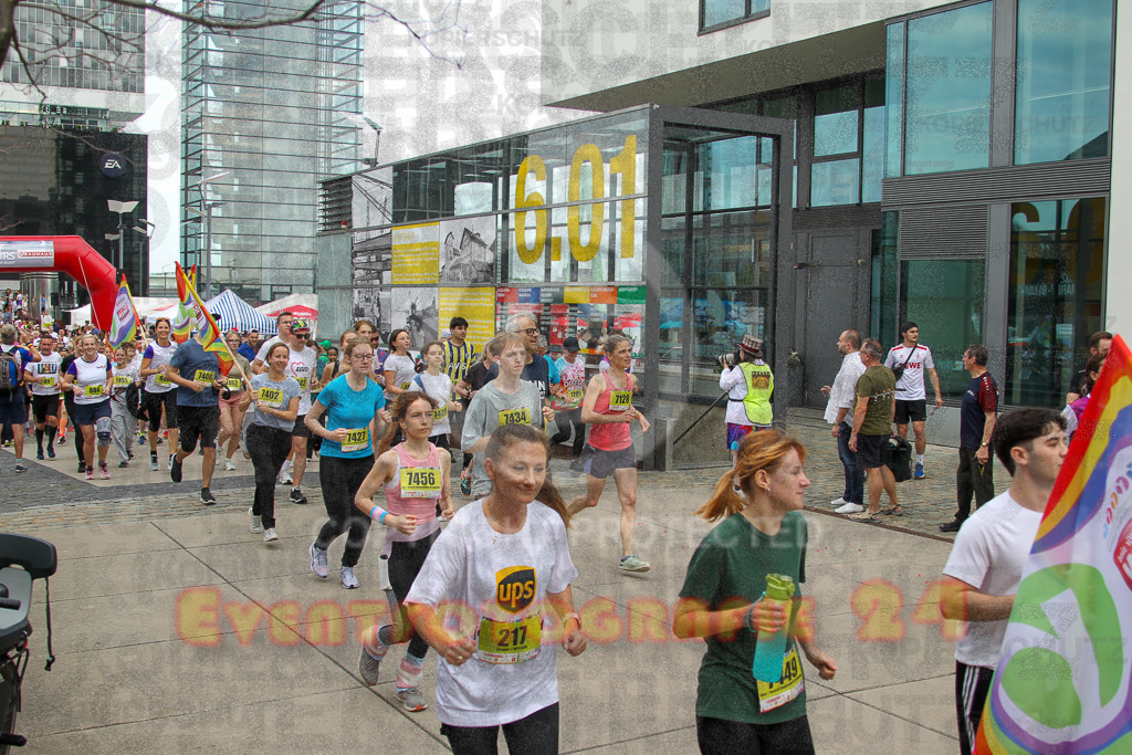 250920_1300_EV4_5010 | Sportfotografie im Rhein-Sieg Kreis, Köln, Bonn, NRW, Rheinland Pfalz, Hessen, etc. Unser Tätigkeitsfeld umfasst den Laufsport vom Volkslauf über den Marathon, Duathlon, Triathon bis zum Ultralauf wie Kölnpfad Ultra oder Schindertrail.