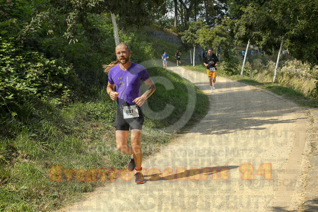 250824_1438_EX1_6937 | Sportfotografie im Rhein-Sieg Kreis, Köln, Bonn, NRW, Rheinland Pfalz, Hessen, etc. Unser Tätigkeitsfeld umfasst den Laufsport vom Volkslauf über den Marathon, Duathlon, Triathon bis zum Ultralauf wie Kölnpfad Ultra oder Schindertrail.