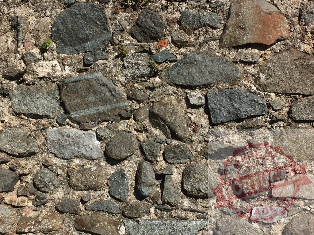 Old dry stone wall with mortar texture | Old dry stone wall made of natural stones and rough mortar creating textured background - Realisiert mit Pictrs.com