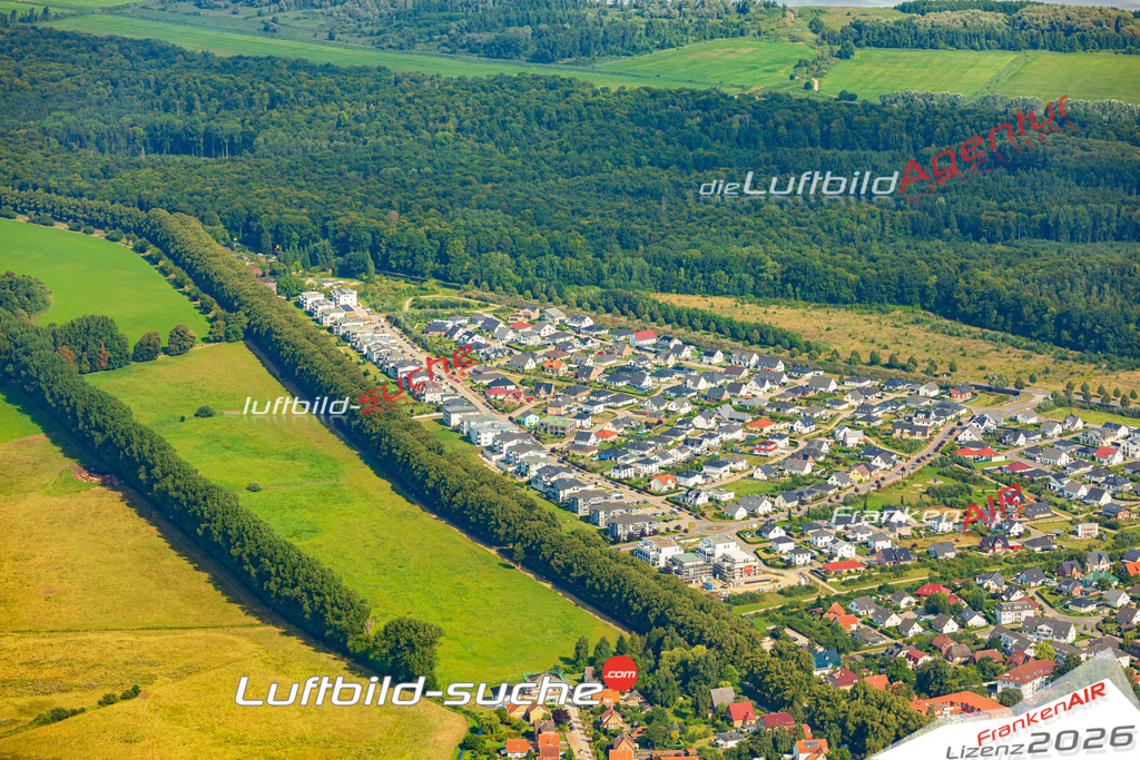Ostseewohnpark Bad Doberan Bild- Das Luftbild wurde 2025 vom UL-Flugzeug heraus erstellt ( keine Drohne bzw. Drohnenaufnahme ) - Hochauflösende Luftaufnahme -Nicht vergleichbar mit Google Maps oder Satelittenbilder- Die Geschenkidee !Mit Lizenz und Bildrechte bestellbar - CC