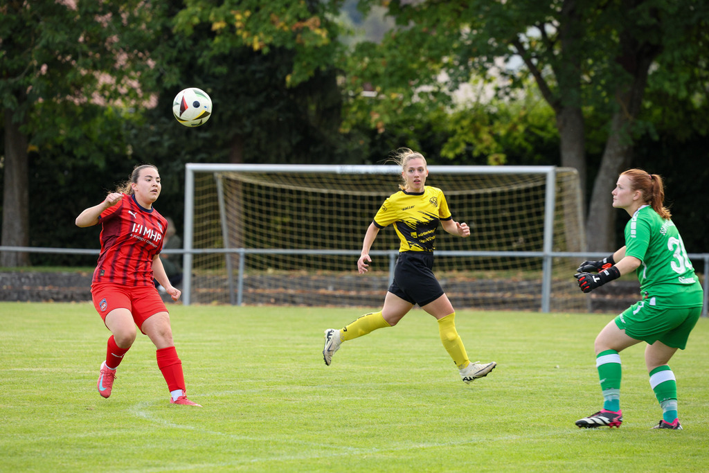Fußball I FRAUEN I Saison 2025-2026 I Freundschaftsspiel I SGM Ebnat-Waldhausen - 1FC Heidenheim 1846 2 I_250823_3974 | Fotopresso – Sportfotografie in Heidenheim & Umgebung. Professionelle Sportfotografie für unvergessliche Momente. Dynamische Action-Shots, emotionale Szenen & hochwertige Bilder. - Realisiert mit Pictrs.com
