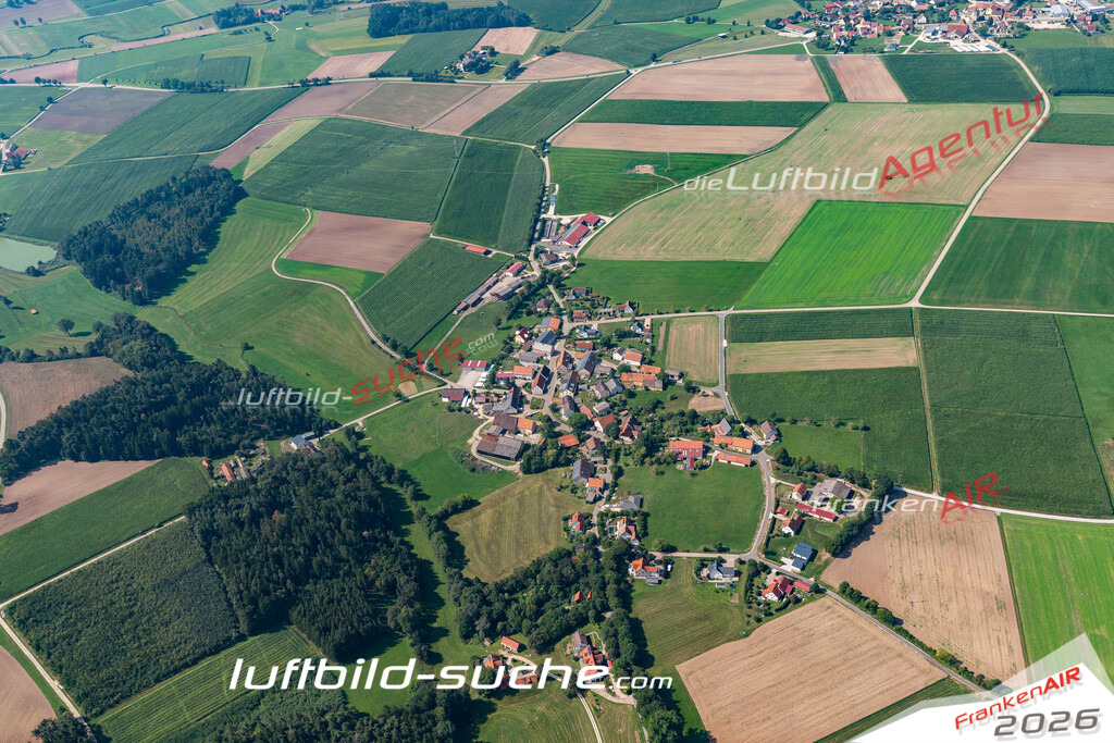 aktuelles Luftbild von Dickersbronn   - Luftaufnahme wurde 2019 von https://frankenair.de mittels Flugzeug (keine Drohne) erstellt.