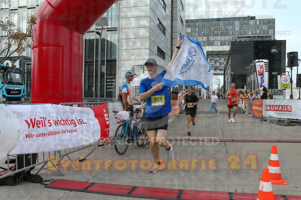 250920_1530_EX1_9725 | Sportfotografie im Rhein-Sieg Kreis, Köln, Bonn, NRW, Rheinland Pfalz, Hessen, etc. Unser Tätigkeitsfeld umfasst den Laufsport vom Volkslauf über den Marathon, Duathlon, Triathon bis zum Ultralauf wie Kölnpfad Ultra oder Schindertrail.