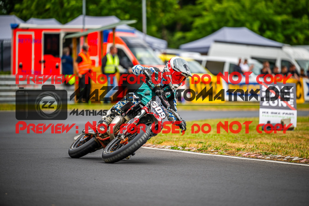 MaZZes_FotoMatrix_230702_1772 | ROOKIES