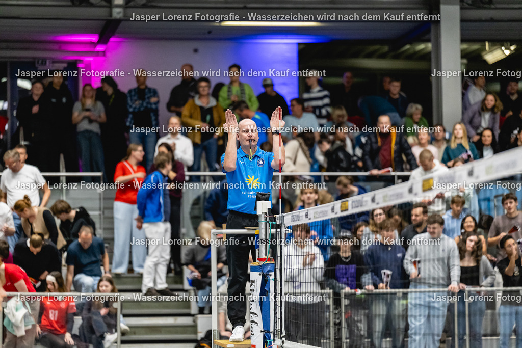Volleyball I HeVV Humann Essen rren I Saison 2026-2027 I 2. Bundesliga Nord I 06. Spieltag I Kieler TV - VV Humann Essen | Jasper Lorenz Fotografie - Realisiert mit Pictrs.com