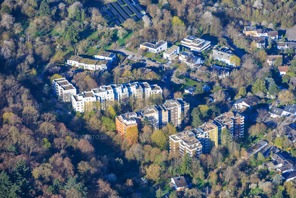 Luftbild: Wohnhochhaussiedlung an der Max-.Beckmann-Straße im Ortsteil Durlach in Karlsruhe im Bundesland Baden-Württemberg in Deutschland. Foto: IMG_153957.jpg vom 02.04.2026 durch Werner Riehm/FLY-FOTO.deAuflösung des Originals: 5867 x 3911 px