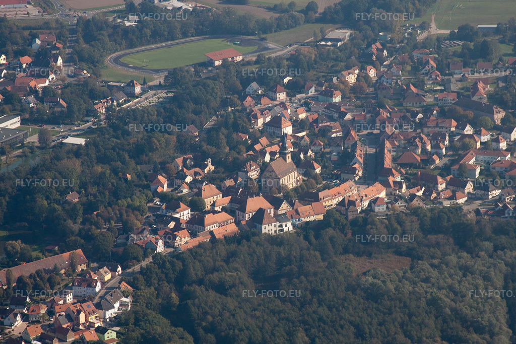Vue aérienne: Vue de la ville à Lauterbourg dans le département Bas Rhin, France. Photo: IMG_45919.jpg prise le 16/10/2011 par Werner Riehm/FLY-FOTO.euRésolution de l'original: 4295 x 2863 px