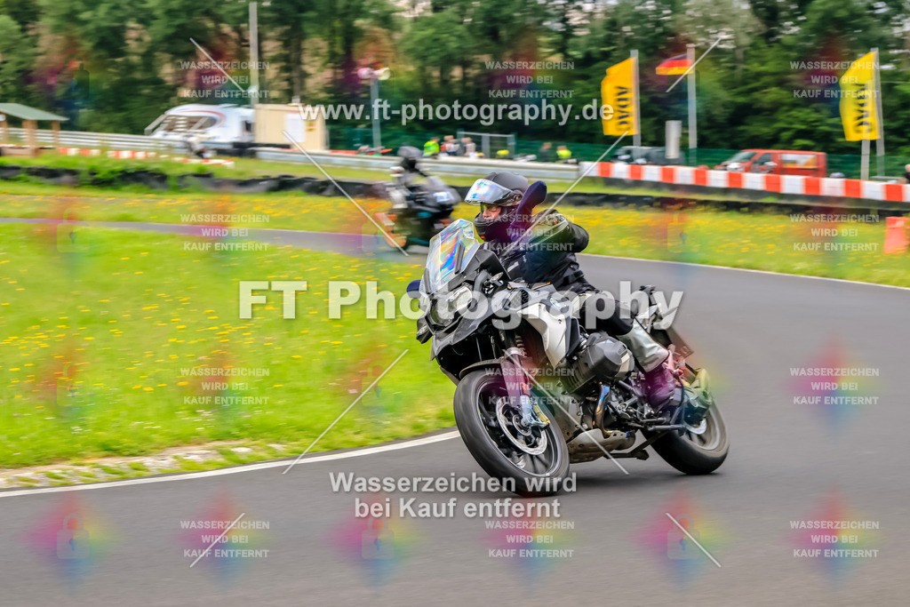 VBK-7298 | Hier findet Ihr Bilder von Touristenfahrten auf der Nürburgring Nordschleife oder von anderen Veranstaltungen die ich besucht habe. Viel Spass beim Durch Schauen 