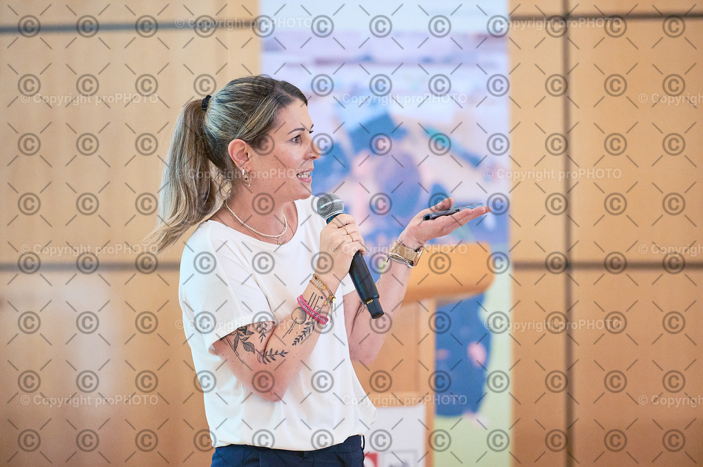 228_202509_EmployerBranding_NZ6_0006 | proPHOTO - Realisiert mit Pictrs.com