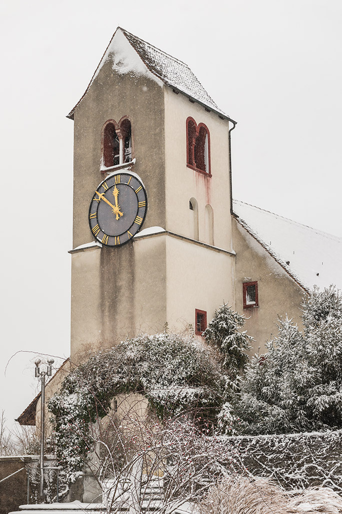 Kirche St. Blasius | im Winter in Ziefen, Baselland, Schweiz. - Realisiert mit Pictrs.com