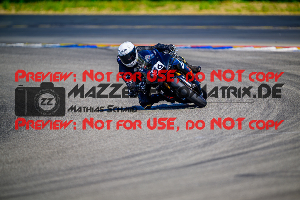 MaZZes_Fotomatrix_20250628_6007705_8363-2 | WEISS