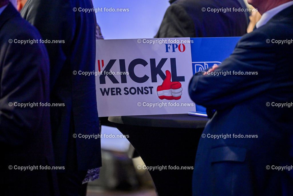 Pressewahldienst Linz zur Nationalratswahl 2024_ 29.09.2024-63 | 29.09.2024, Ursulinenhof Linz AUT, Nationalratswahl 2024, Pressewahldienst im Bild Plakat der FPoe Ooe