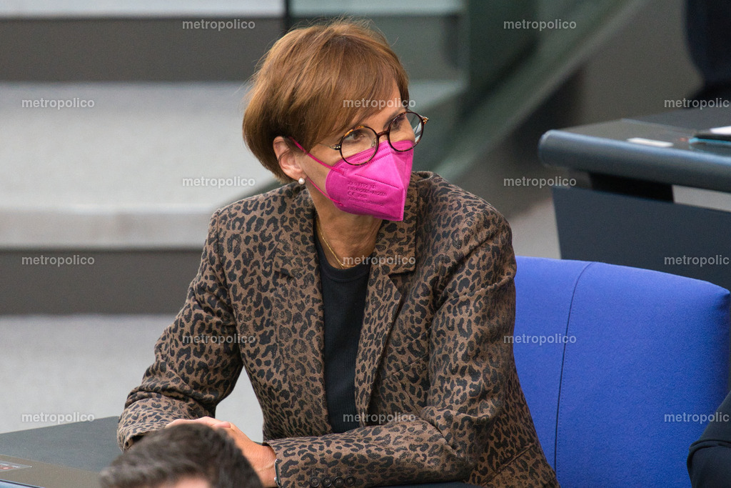 Bettina Stark-Watzinger | Metropolico