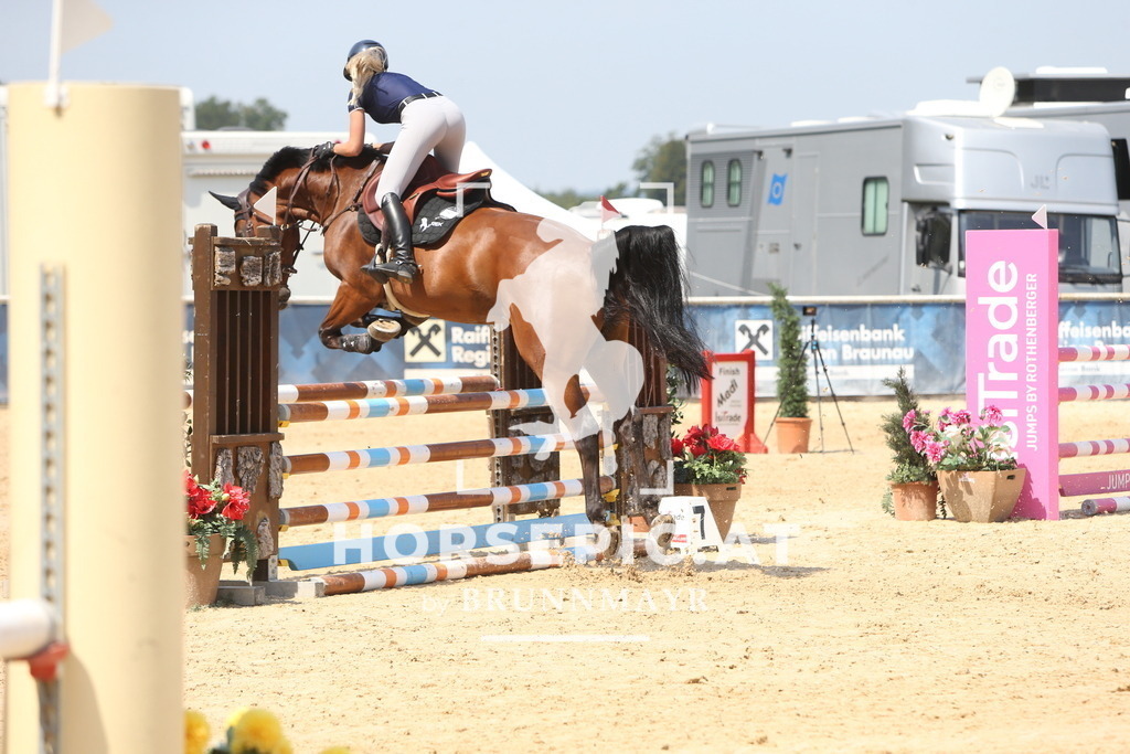 DL2Q0975 | Willkommen bei Brunnmayr - Design & Fotografie – Ihrem Spezialisten für Reitturniere und Pferdeveranstaltungen in Oberösterreich, Salzburg und Bayern! Seit über 17 Jahren sind wir leidenschaftlich dabei.