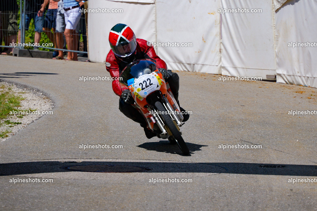 P1036819-2 | Erleben Sie atemberaubende, hochqualitative Fotos Ihrer Fahrt entlang der malerischen Alpenstraßen. Besuchen Sie alpineshots.com, um professionelle Aufnahmen Ihrer unvergesslichen Reise zu finden und zu kaufen - Realisiert mit Pictrs.com