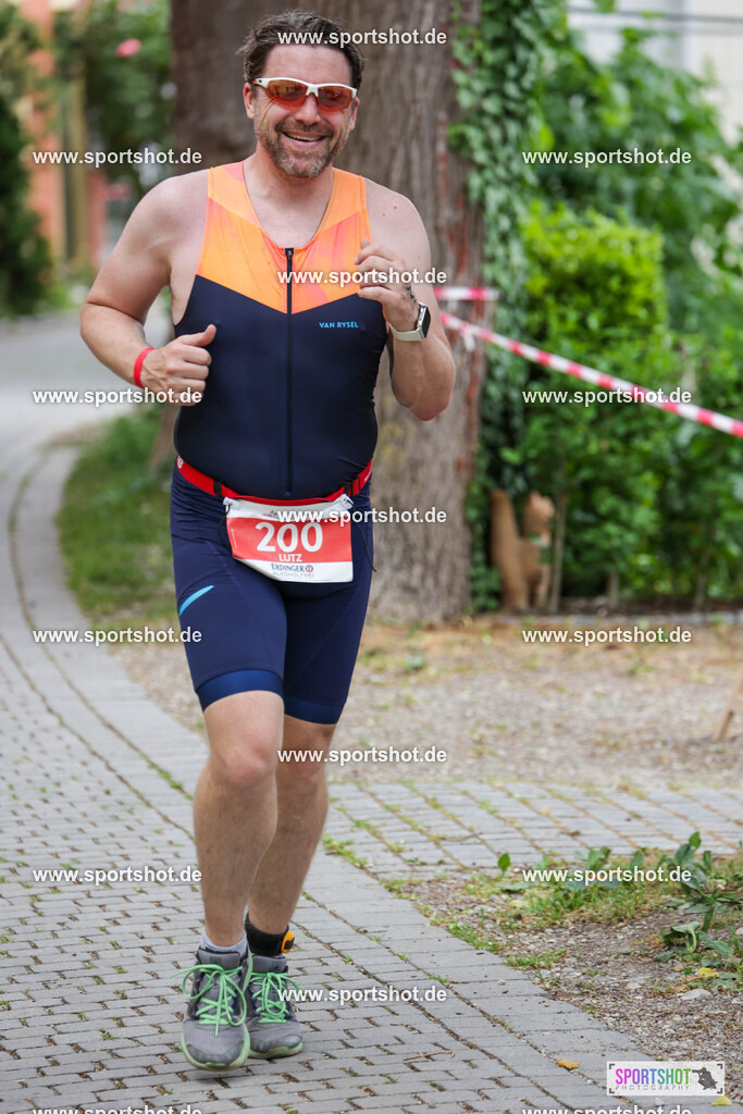 KSZ_8932 | Stadttriathlon Erding 2025. #yourpictrs #sportshot_your_pictrs @Sportshotphotography #stadttriathlonerding Copyright: www.sportshot.de