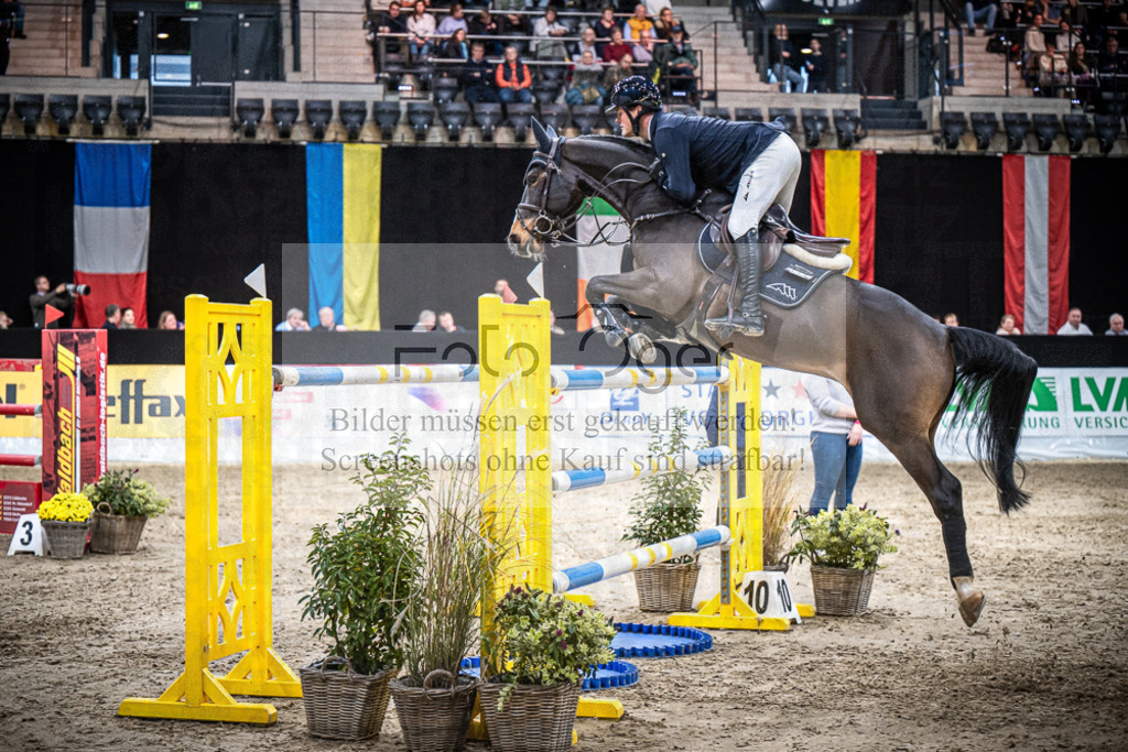 DOS_3087 | Entdecke hochwertige Reitturnierfotos von Foto Oger. Professionell, emotional und authentisch – jetzt Lieblingsmomente im Shop bestellen.Deutschlandweite Turnierfotografie. - Realisiert mit Pictrs.com