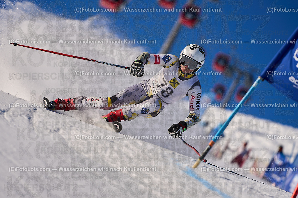 ALP2982_MASTERS-Cup_GS-B Herrn_Mack Valentin | (C)FotoLois.com, Alois Spandl. FIS Masters-Cup Wildschönau, Giant Slalom auf der Piste Schatzberg GS, Siegerehrung auf dem Dorfplatz Niederau, Sa 13. Januar 2024.