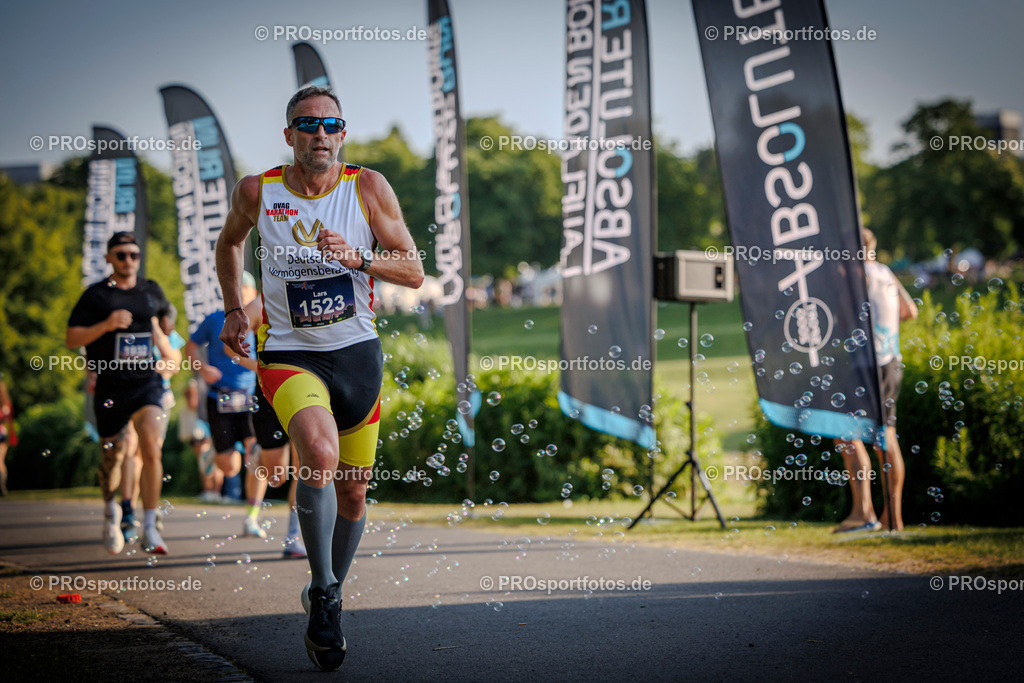 Sparda-Bank Nachtlauf Bonn; Bonn, 18.06.2025 | Impressionen vom Sparda-Bank Nachtlauf Bonn am 18.06.2025 in Bonn (Nordrhein-Westfalen). 