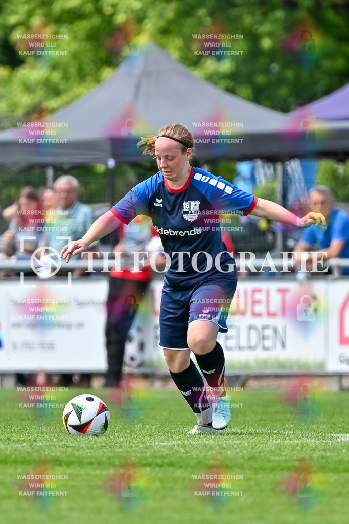 GER, FC Hauingen - SV Waldhaus, Frauen-Fussball, Rothaus Bezirkpokal, Finale, Saison 2024/2025, 29.05.2025 | Nicole Eble (FC Hauingen, #07) GER, FC Hauingen - SV Waldhaus, Frauen-Fussball, Rothaus Bezirkpokal, Finale, Saison 2024/2025, 29.05.2025Foto: TH Fotografie/Thomas Hess