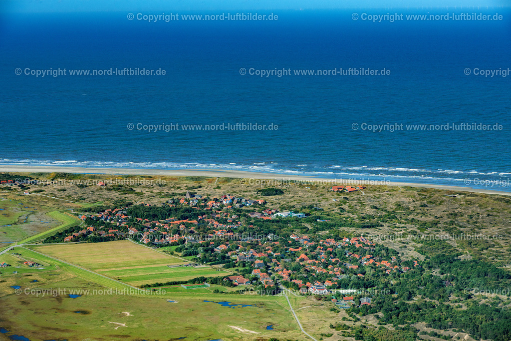 Spiekeroog_Ortsansicht_ELS_5232091022 | SPIEKEROOG 09.10.2022 Ortsansicht auf Spiekeroog im Bundesland Niedersachsen, Deutschland. // City view on Spiekeroog in the state Lower Saxony, Germany. Foto: Martin Elsen