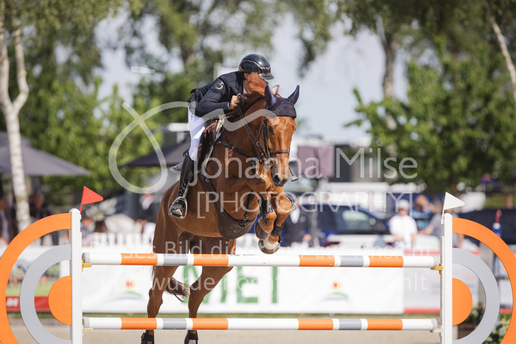 CSI2* - Internationale Springprüfung mit Siegerrunde (1,45 m)  Große / Big Tour | CSI2* - Internationale Springprüfung mit Siegerrunde (1,45 m) 
Große / Big Tour