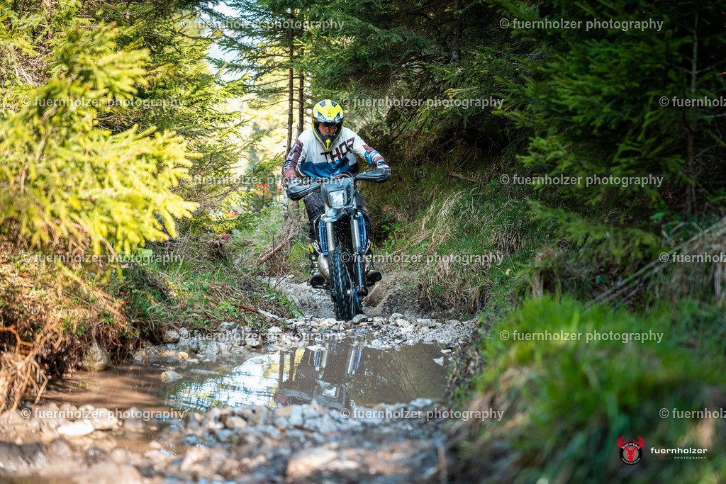 fuernholzer_250501-C1-97 | Fotografische Impressionen von der Red Stag Enduro Extreme by fuernholzer-photography.com. Endurosport in Österreich fotografisch festgehalten von fuernholzer. Auftragsfotografie für Private, Gewerbefotos und Industriefotografie. Eventfotografie, Sportfotografie und Motorsportfotografie. Anbieter von Fotoworkshops, Fototraining, fotografischen Vorträgen und Fotoseminaren.
