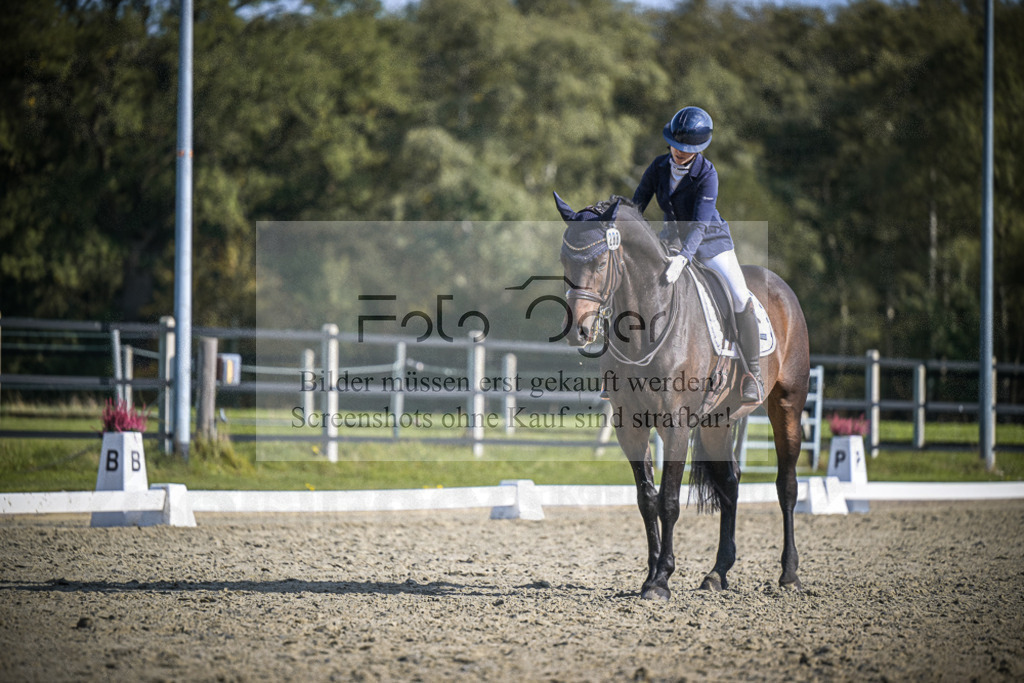 DOS_2805 | Entdecke hochwertige Reitturnierfotos von Foto Oger. Professionell, emotional und authentisch – jetzt Lieblingsmomente im Shop bestellen.Deutschlandweite Turnierfotografie. - Realisiert mit Pictrs.com